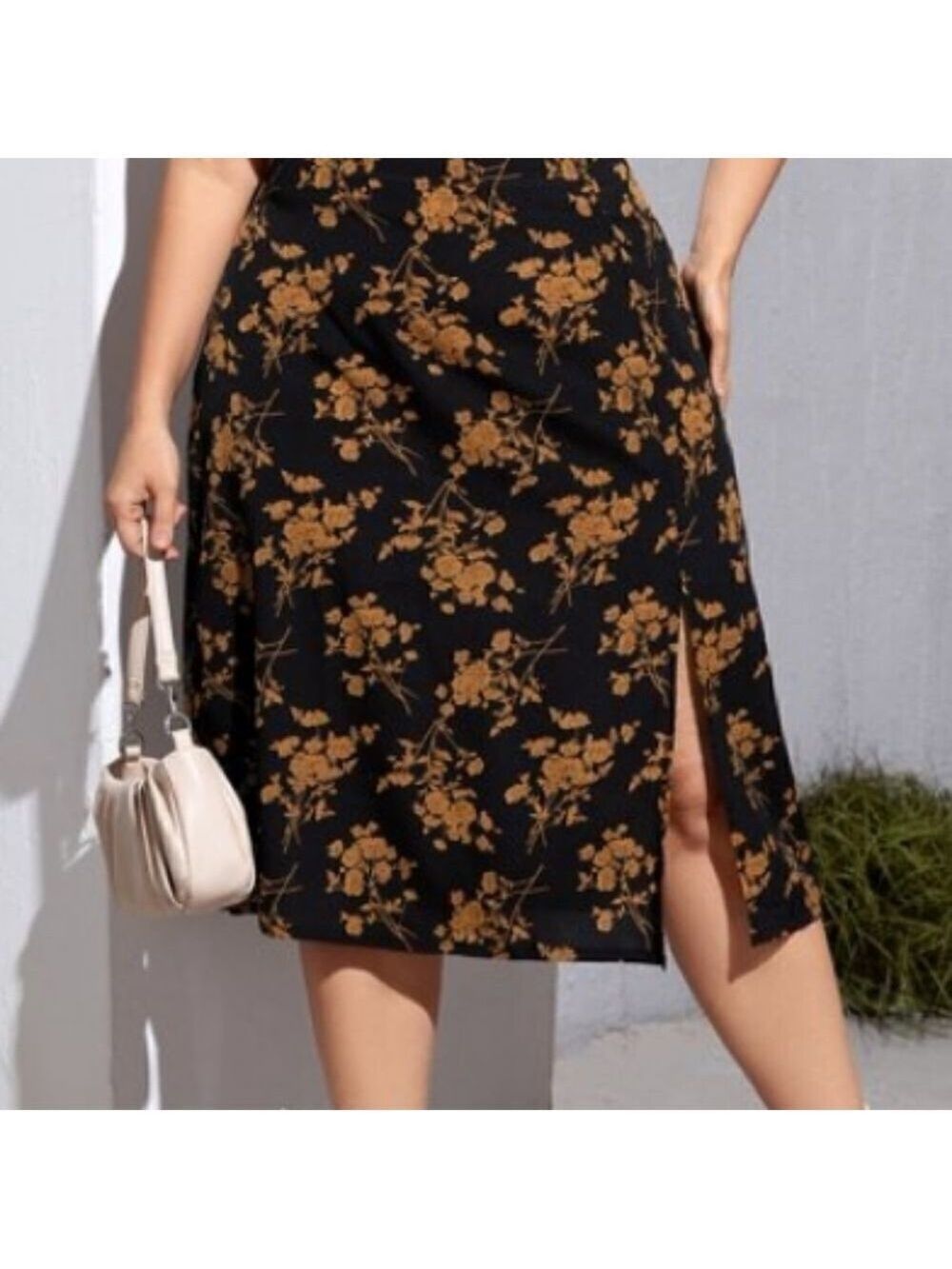 Casual Women Floral Print With Front Slip Skirt NWOT Size S - Picture 8 of 13